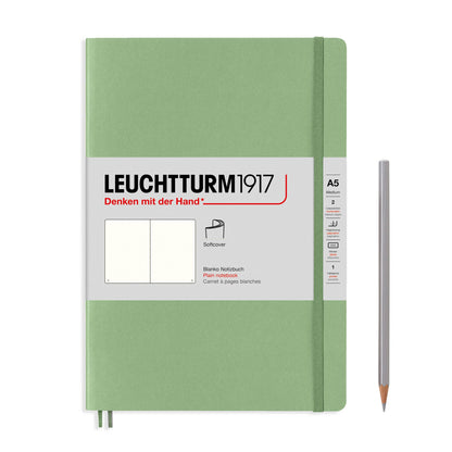 Notebooks - Medium (A5): Black / Hardcover / Plain